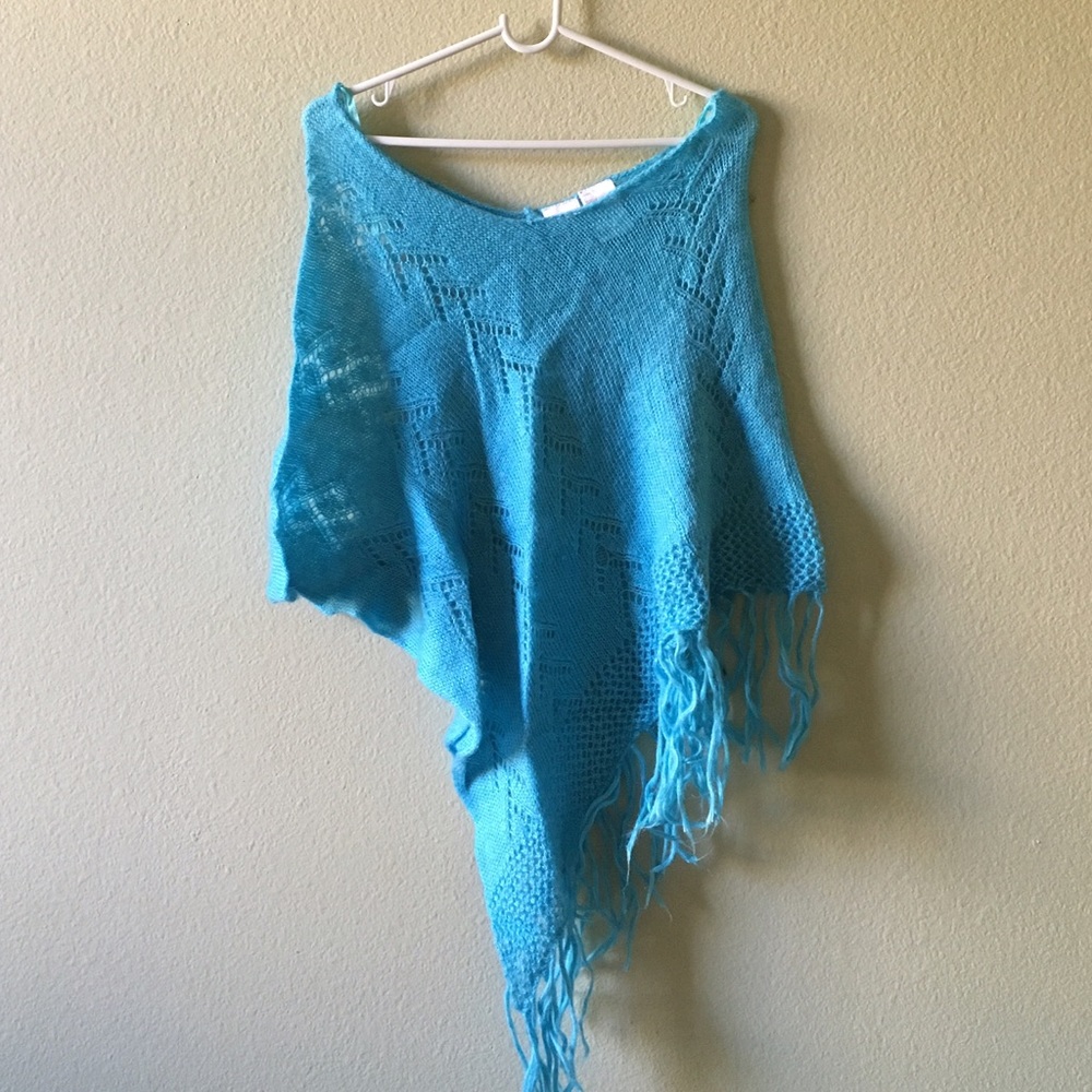 SOLD Knit turquoise poncho